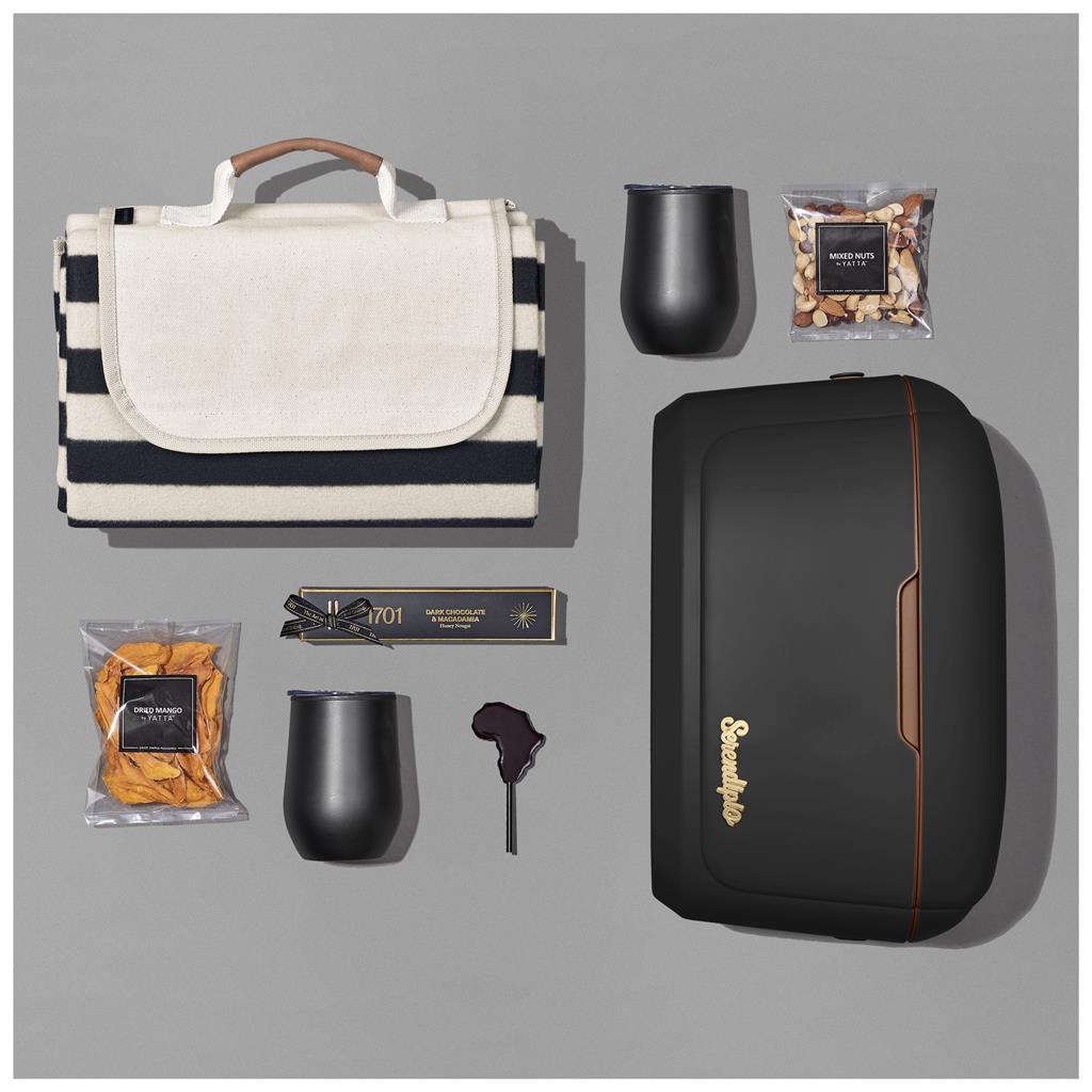 Outdoor Indulgence Hamper