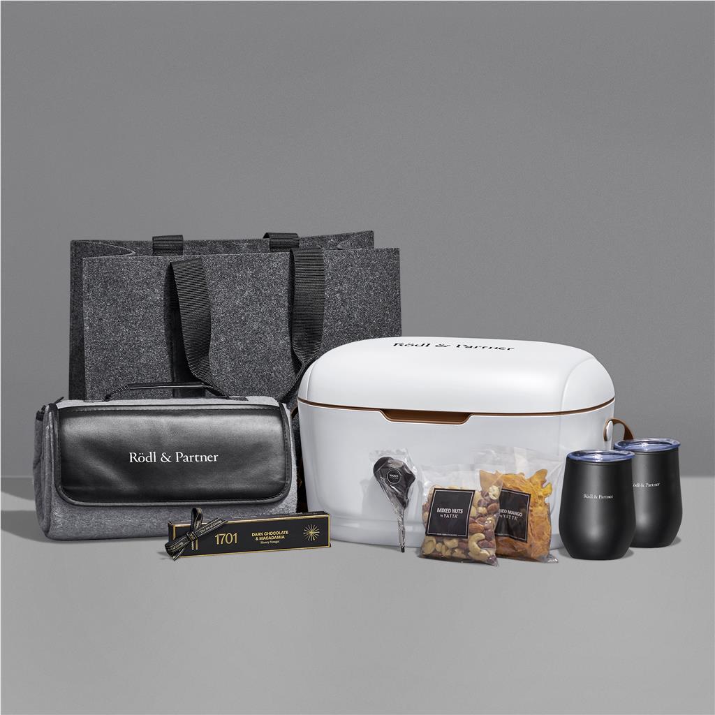 Lavish Leisure Hamper - Premium Hampers,Outdoor Hampers