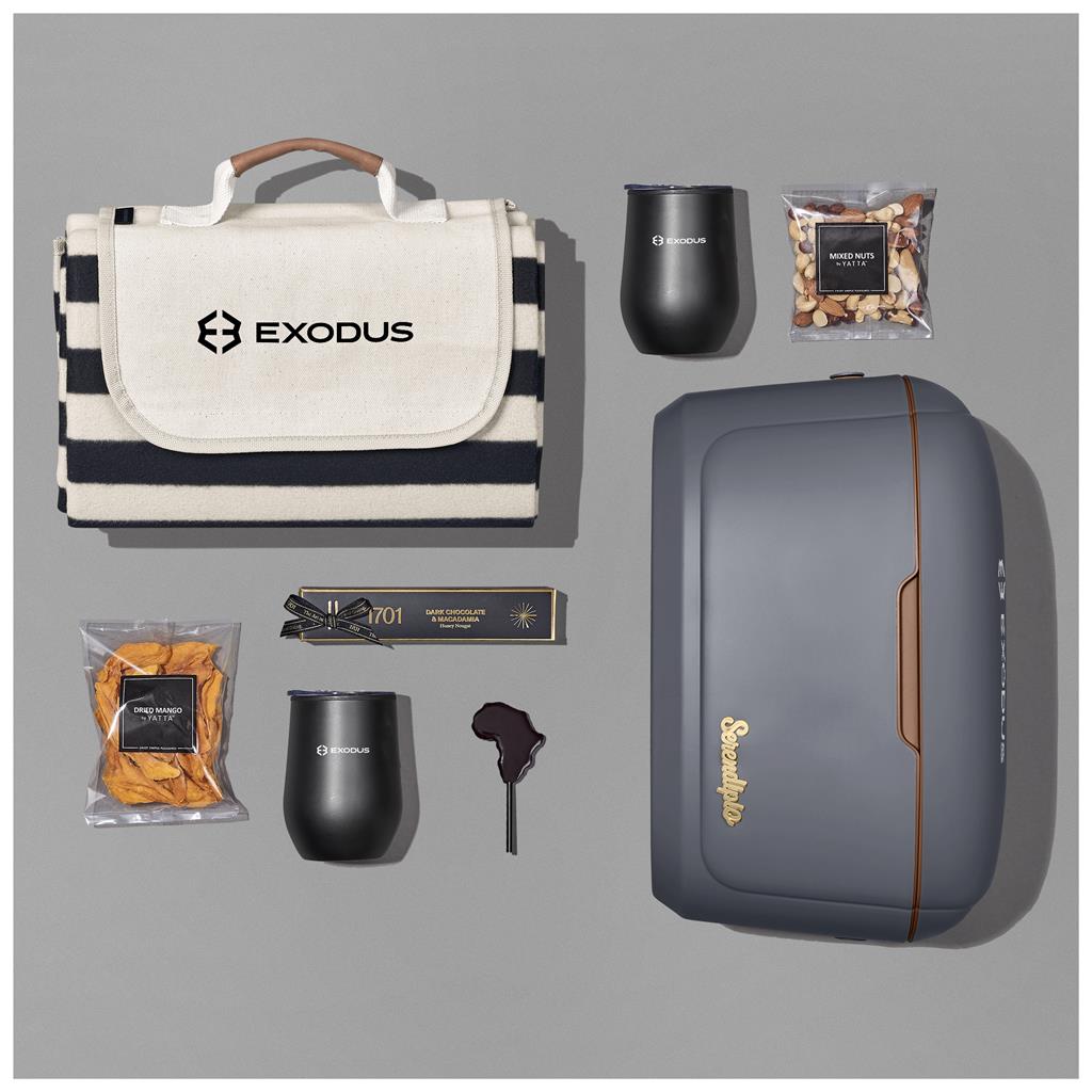 Outdoor Indulgence Hamper - Premium Hampers,Unisex Hampers,Outdoor Hampers